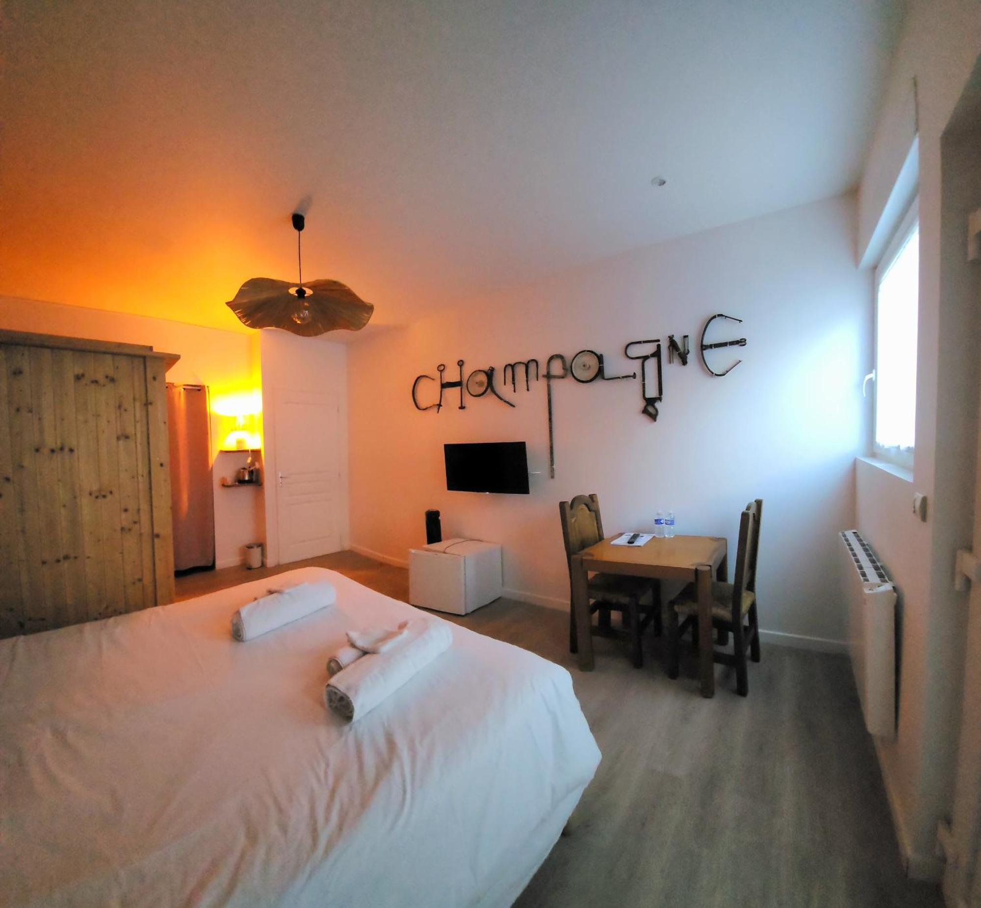 Chambres Privees Hyper-Centre Epernay Lit 160X200Cm Eksteriør bilde
